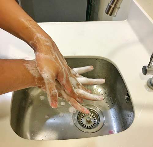 30초의 손 씻기, 우리 가족 건강을 지킵니다.