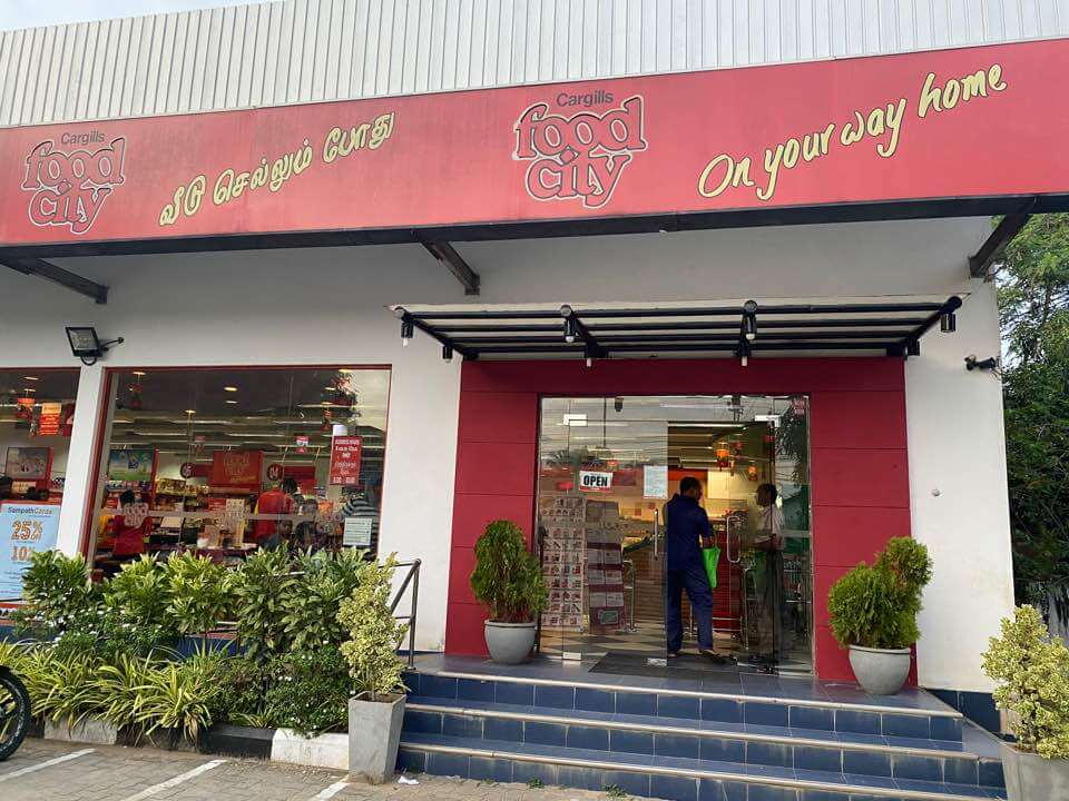 스리랑카 시골마을에서 장보기