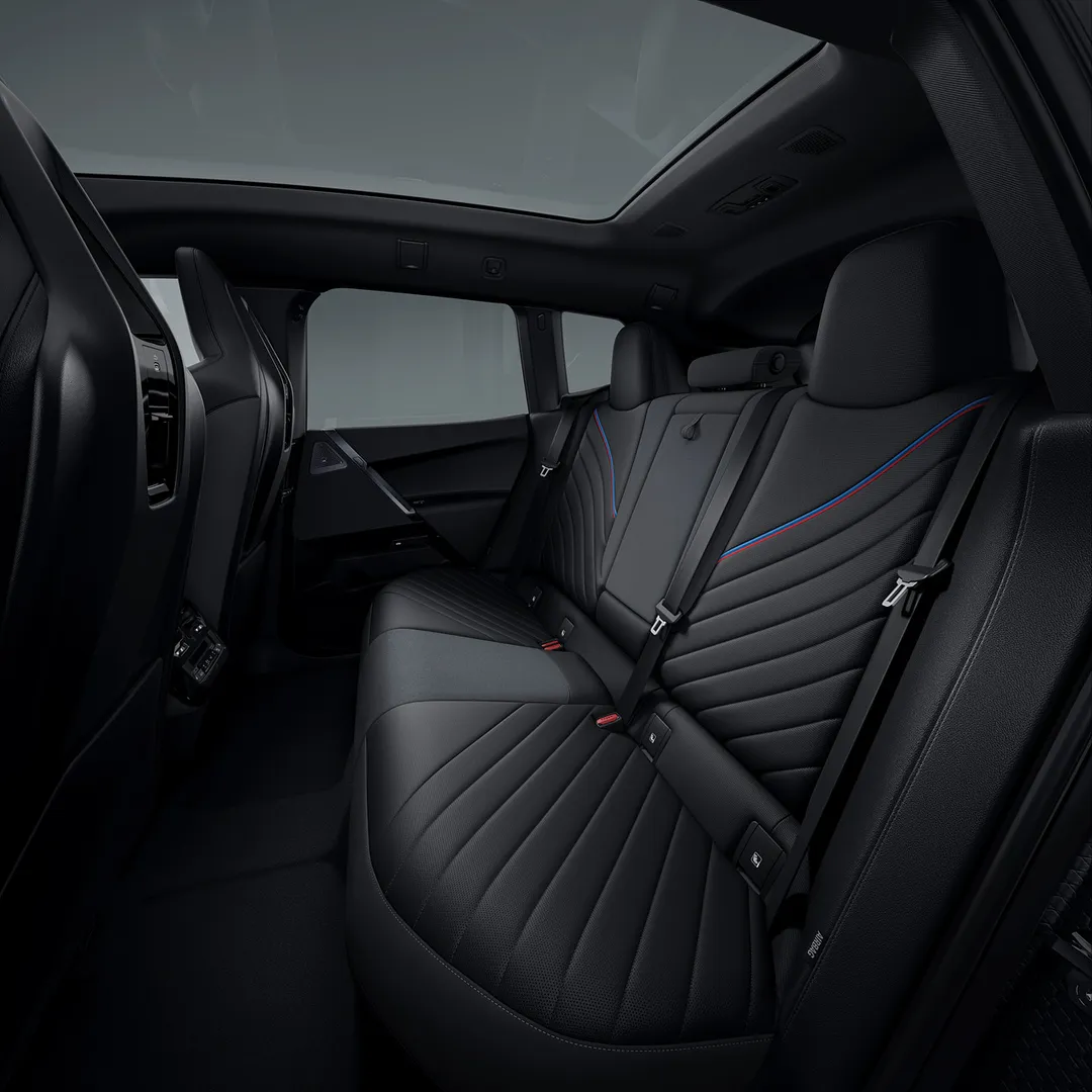 BMW iX M70 정보 관련 이미지