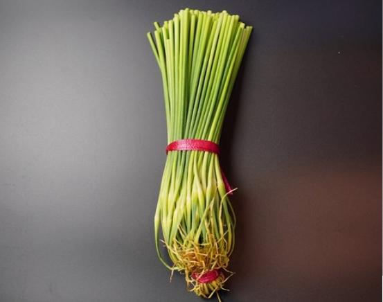 마늘쫑이란 어떤 식재료인가요?