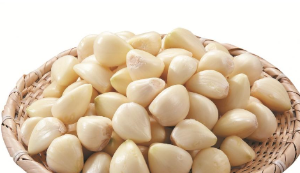 마늘 먹는 꿈 마늘 쪼개는 꿈 마늘 캐는 꿈