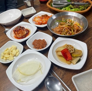 반찬들