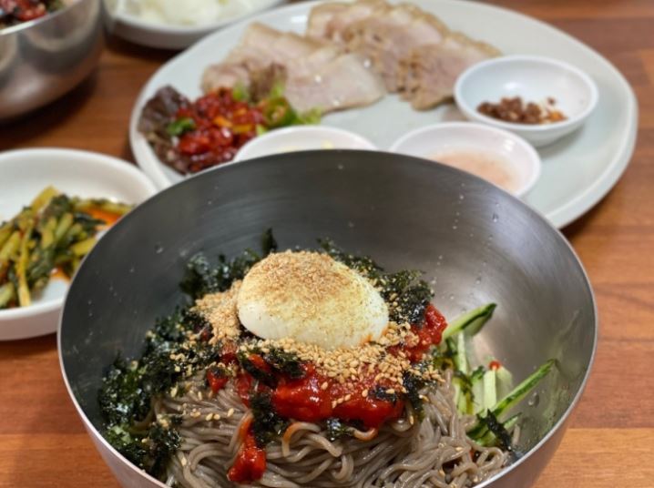 본가 동해막국수 막국수