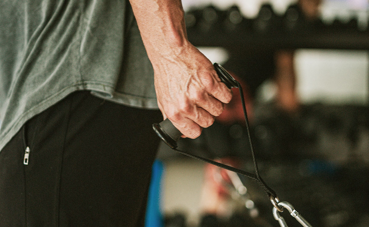 악력테스트 하는 모습