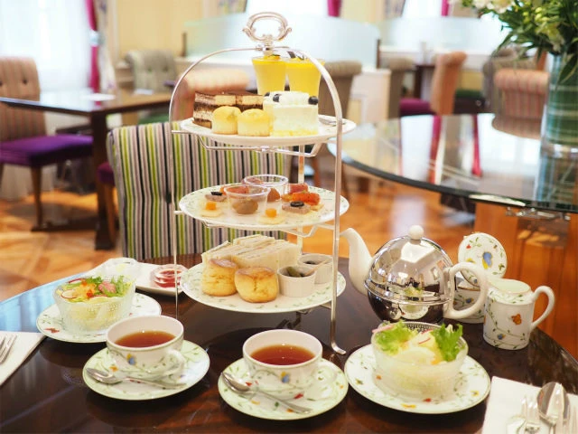 Royal Crystal Cafe