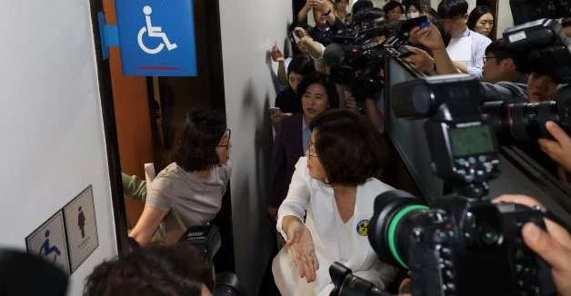 김현숙 장관을 찾아다니는 더불어민주당 여가부 국회의원