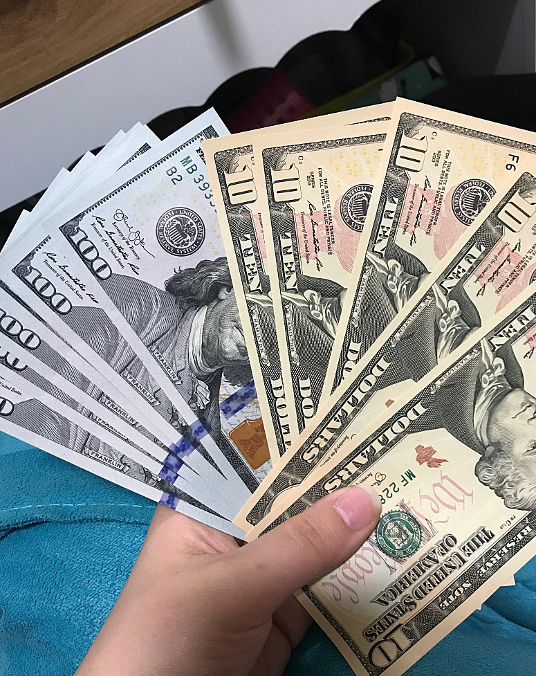 생활비 일부 달러로 쓰기