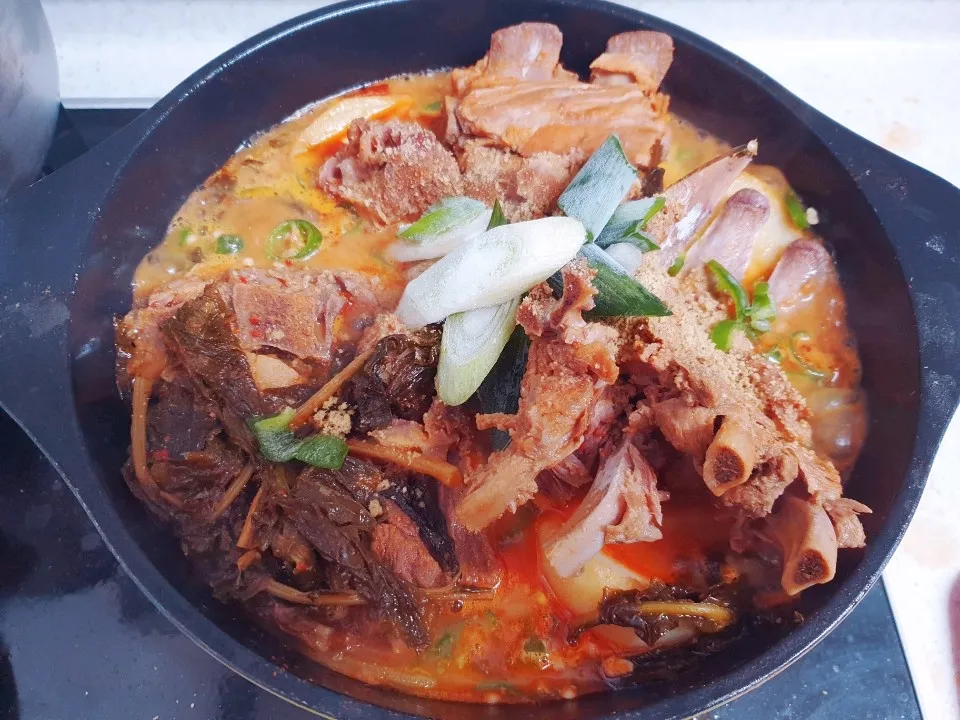 돼지등뼈 김치찜 부드럽게 황금레시피_3