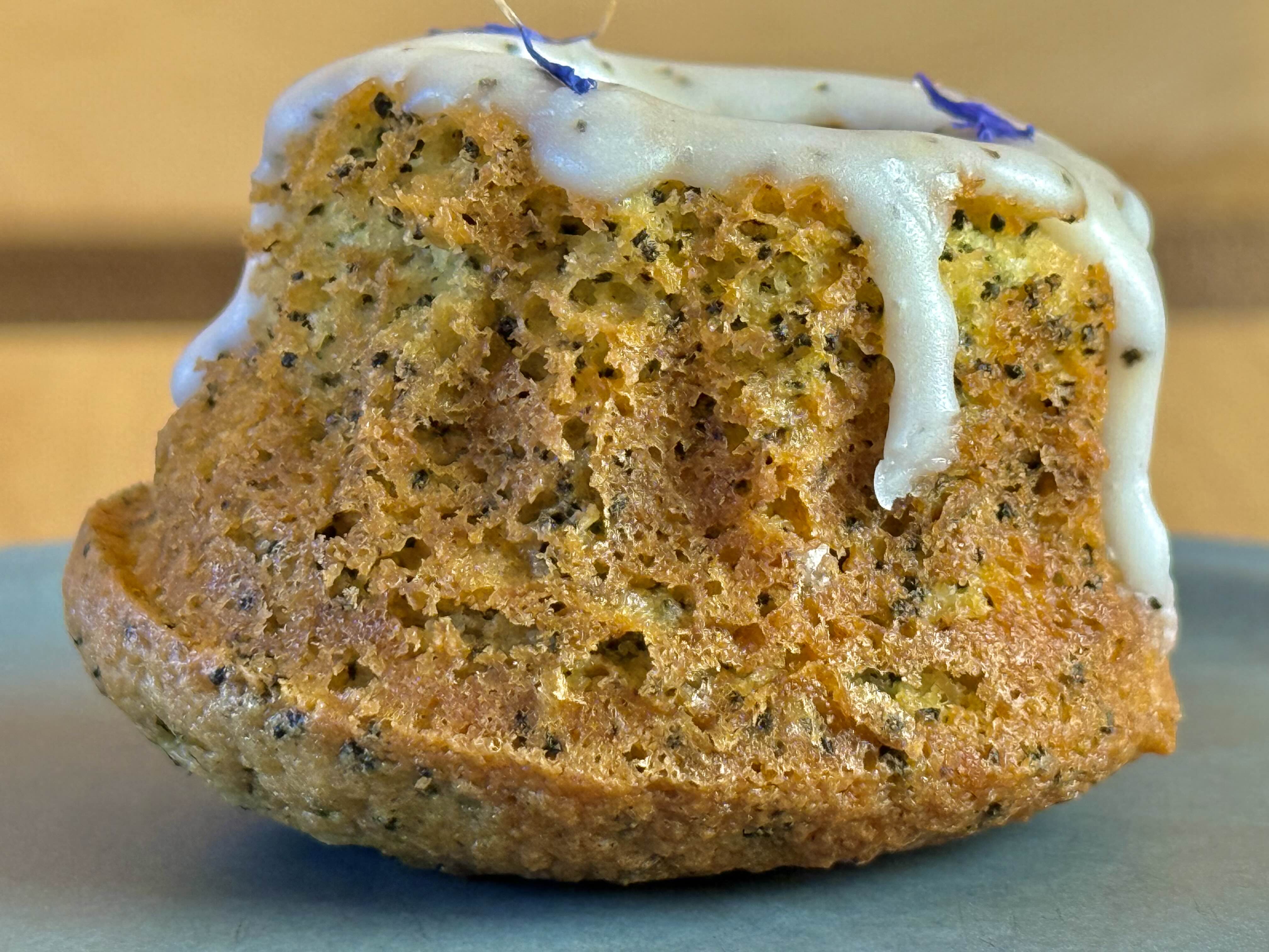 사유색의 얼그레이 구겔호프 확대 이미지