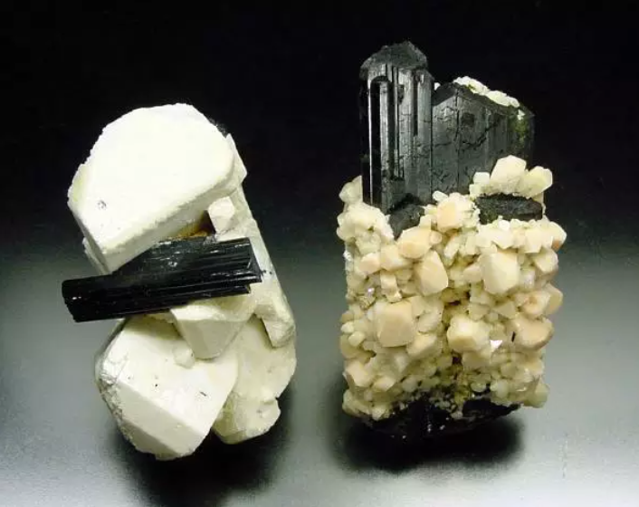 아르페드소나이트(Arfvedsonite)