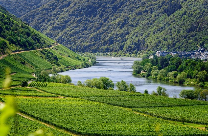 계절별 추천! 국내 오지 여행 베스트 코스