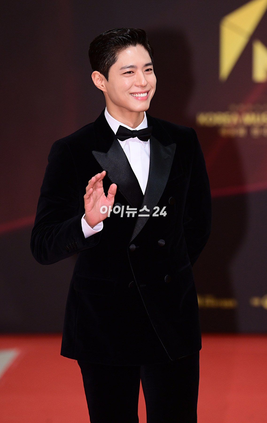 배우 박보검이 15일 오후 서울 동대문구 경희대학교 평화의 전당에서 열린 &#39;제8회 한국뮤지컬어워즈&#39; 레드카펫 행사에 참석하고 있다. [사진=정소희 기자]