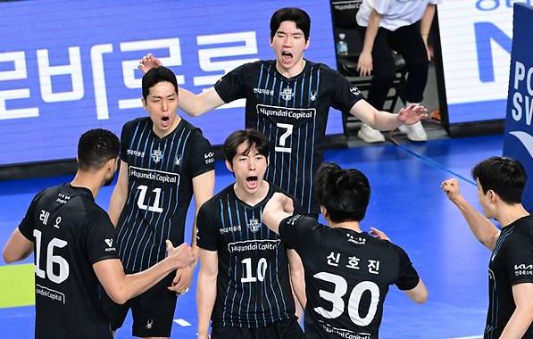 현대캐피탈 홈에서 셧아웃 승리