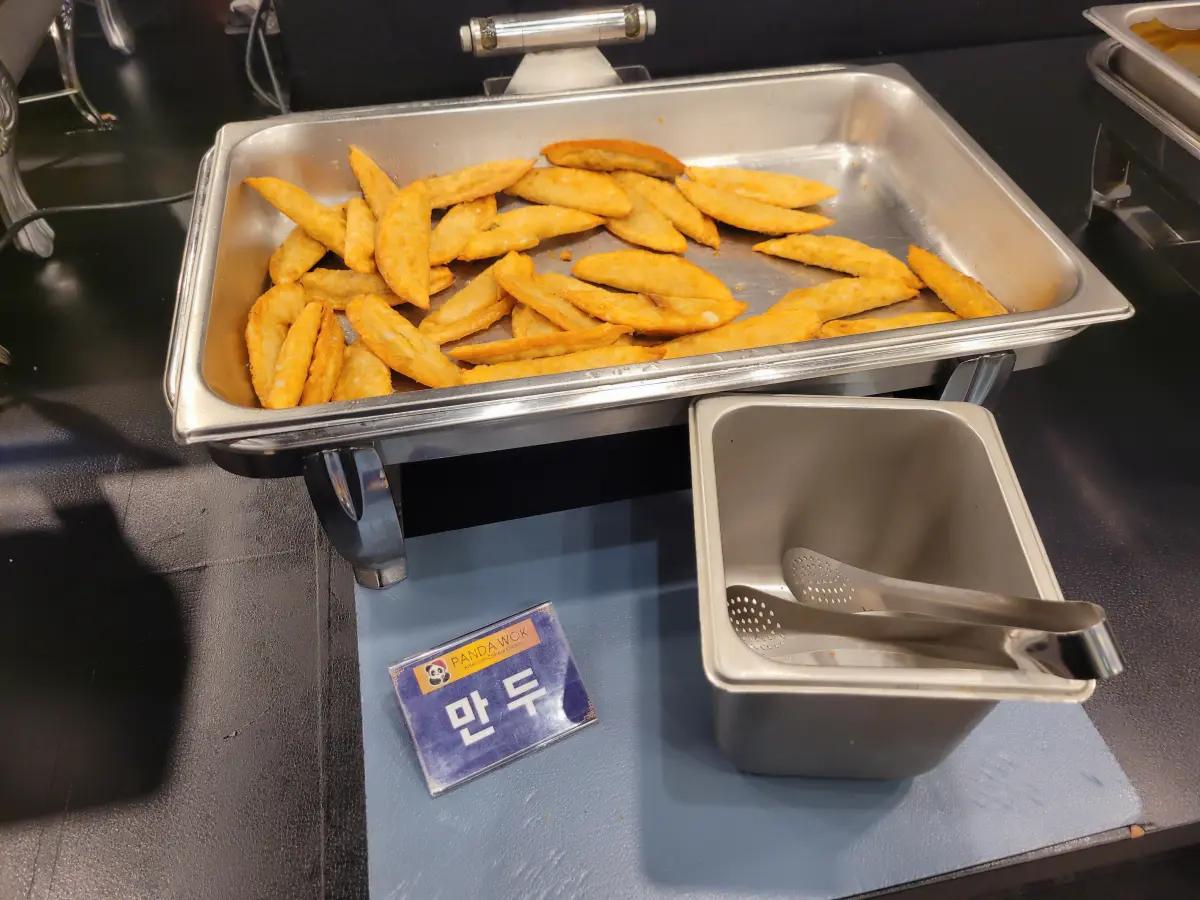 일산-벨라시타-중식-뷔페-만두-튀김-중식만두-겉은-바삭-속은-촉촉-겉바속촉