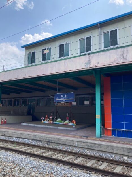 백두대간 협곡열차는 분천역을 출발해 비동역&amp;#44; 양원역&amp;#44; 승부역&amp;#44; 철암역까지