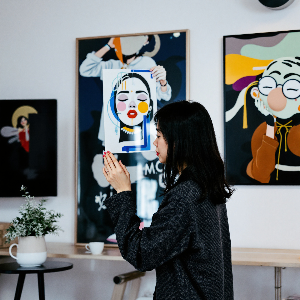 2025년 고급 인테리어 트렌드 자연 소재