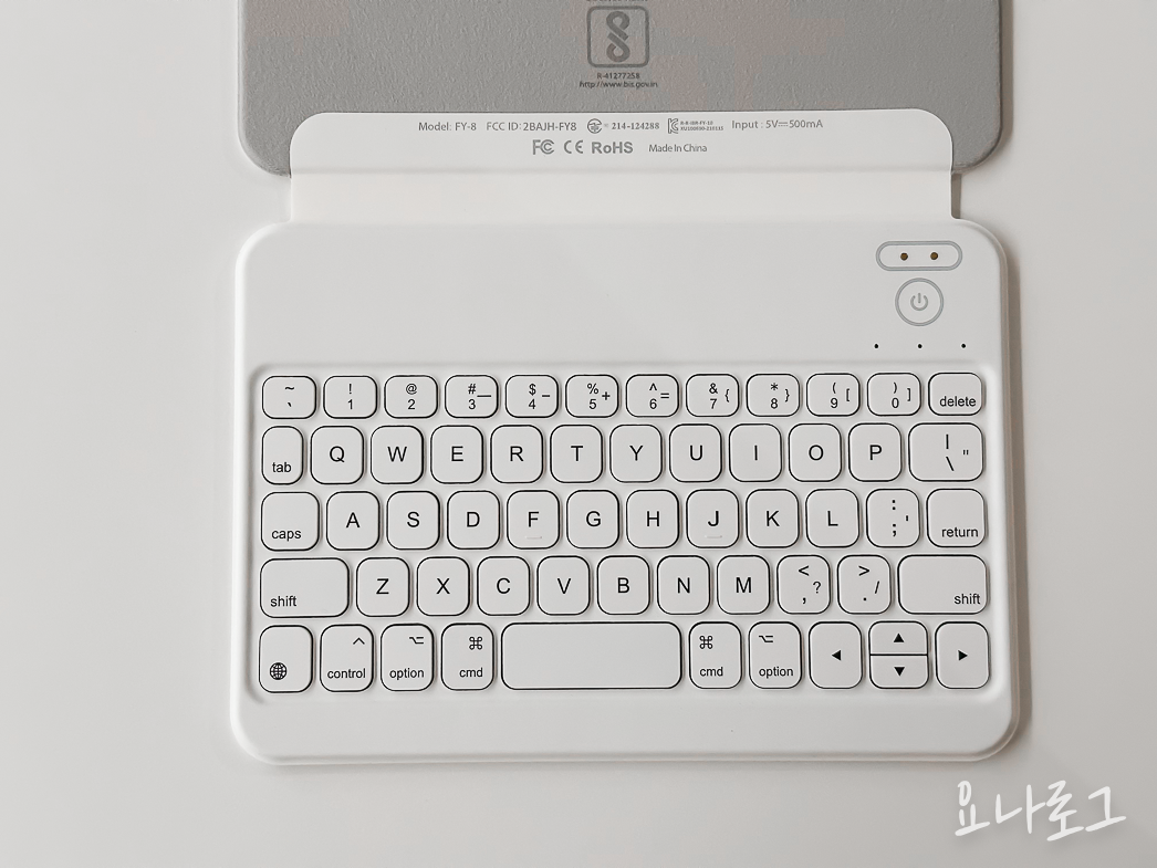 아이패드미니 아이패드 아이패드키보드 아이패드케이스 폴리오케이스 아이패드미니키보드 아이패드키보드추천 블루투스키보드 키보드 키부드추천 애플정품키보드 애플정품폴리오 아이패드미니케이스 아이패드미니커버 아이패드추천 아이패드프로 아이패드에어 대학생선물 여자친구선물 남자친구선물