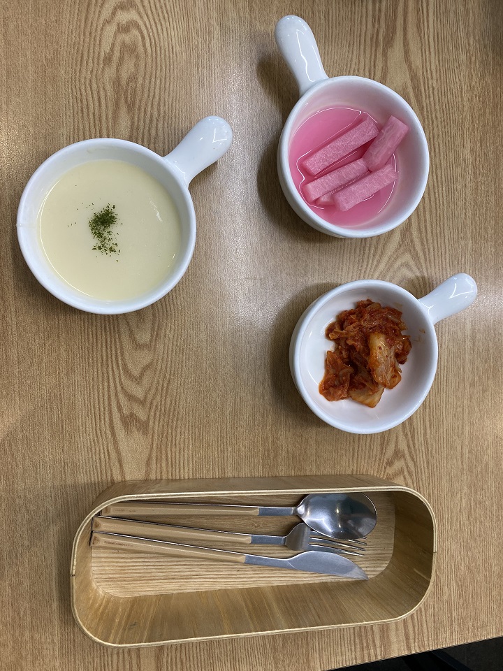 스프-무-김치-기본반찬