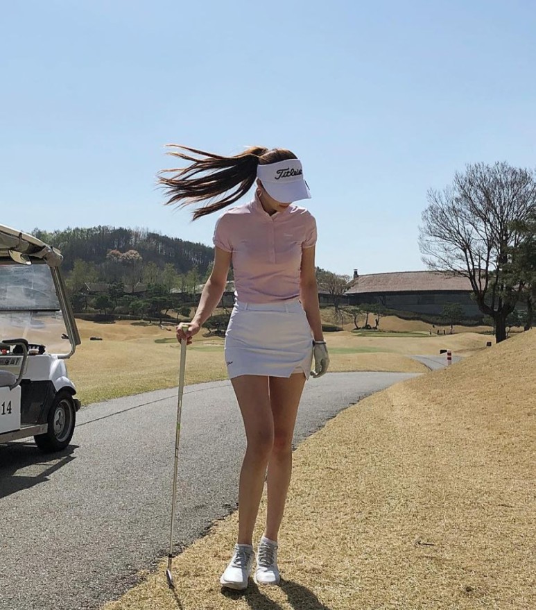 인앤아웃골프 탤런트 손하윤 프로필