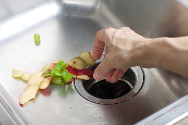 싱크대 막힘 싱크대 막혔을때, 싱크대 하수구 막힘 막혔을때, 과일껍질 음식물쓰레기 싱크대 막힌 것 어떻게 뚫나요, 생활 팁줌 매일꿀정보