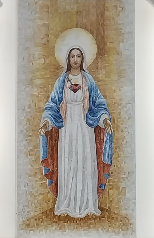 서울 구파발성당 안에 있는 성모성심 그림입니다.