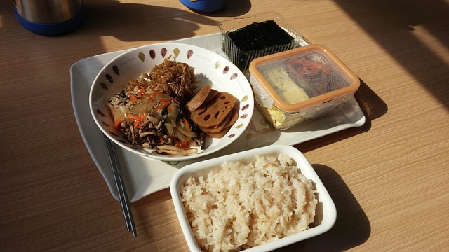 우엉차 효능 8가지 및 카페인 섭취 주의 사항 콜레스테롤 개선