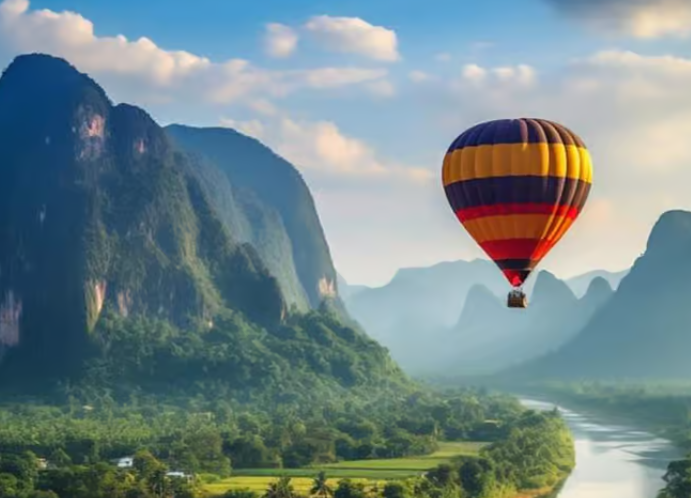 시티 호텔 픽업 서비스가 포함된 열기구 타기 예약하기