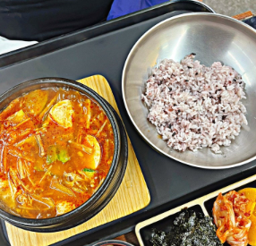 광주 지하철역 따라 떠나는 전라도 맛집 투어 – 현지인이 추천하는 찐맛집 총정리