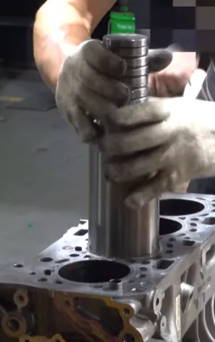 엔진 보링 원리