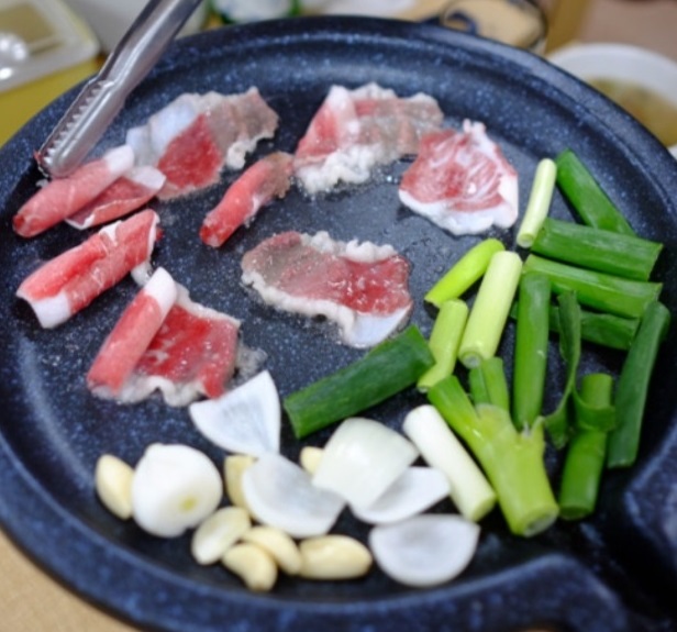 독산동-우시장-발골장인-꽃아롱사태-박영선