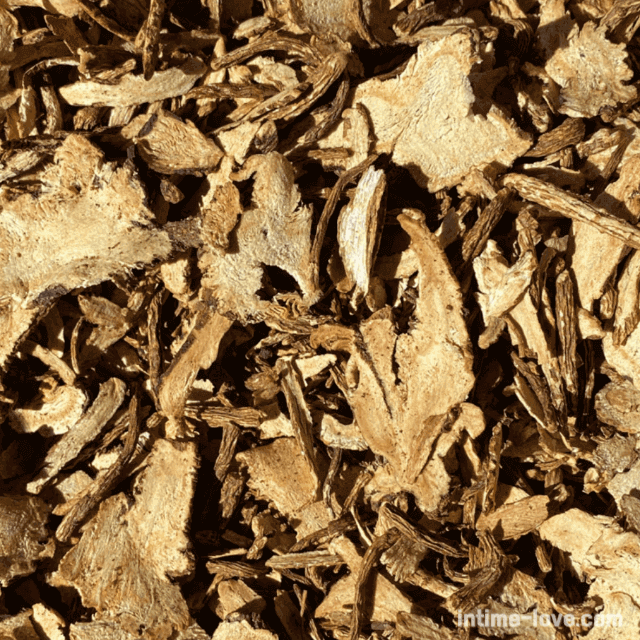 얇게 썰어 말린 당귀