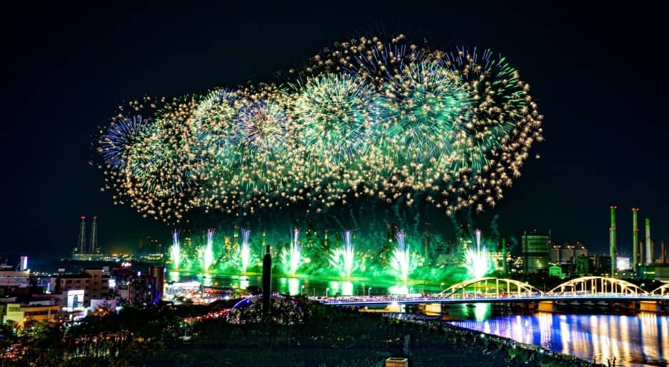 포항 국제불빛축제 불꽃경연대회 투표하고 멋진 불빛쇼를 관람하자.