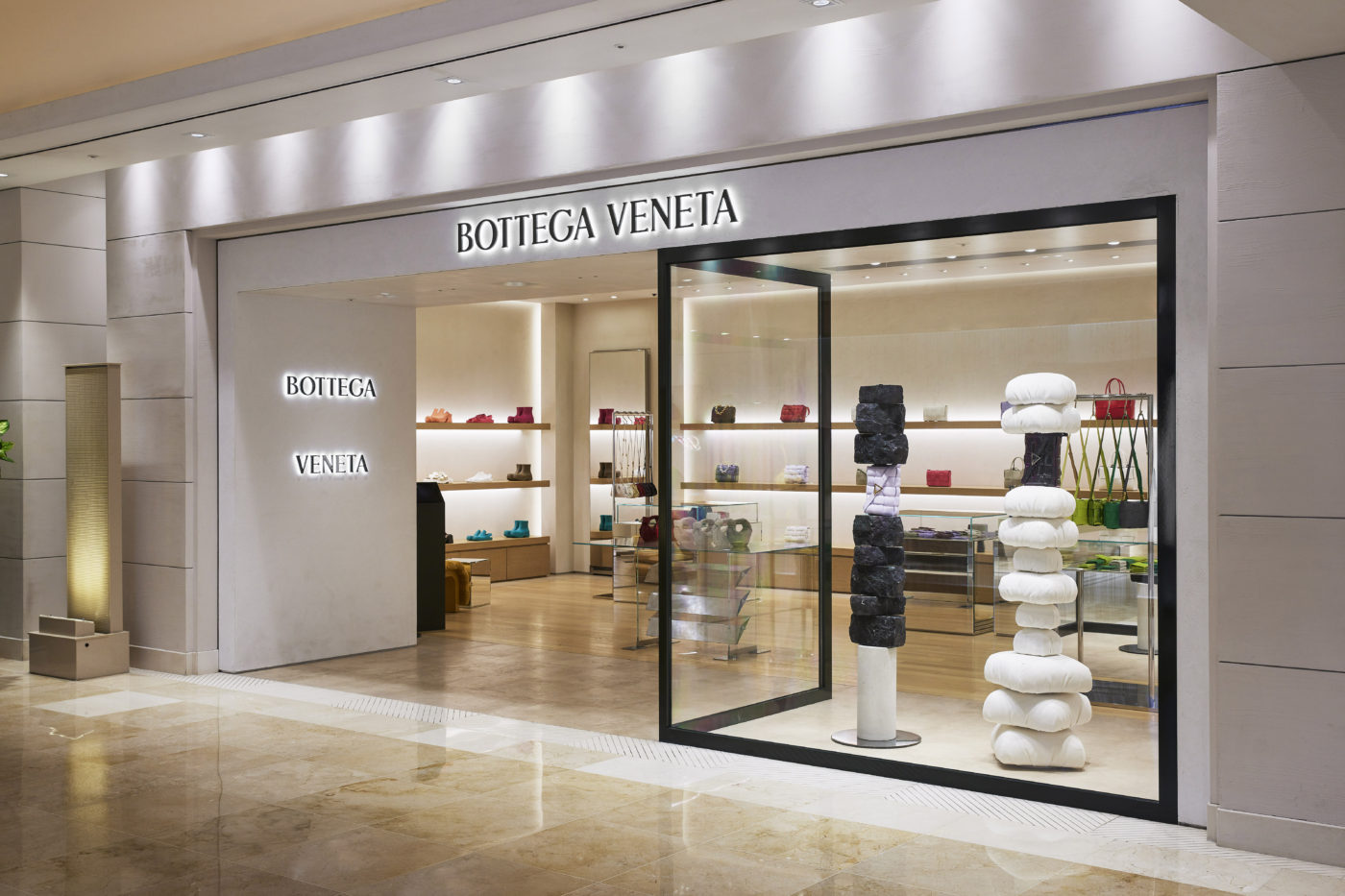 보테가 베네타 백화점입점 사진