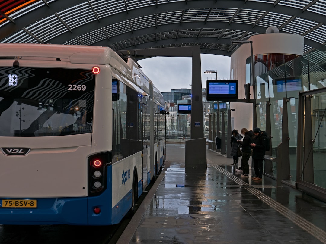 Bus