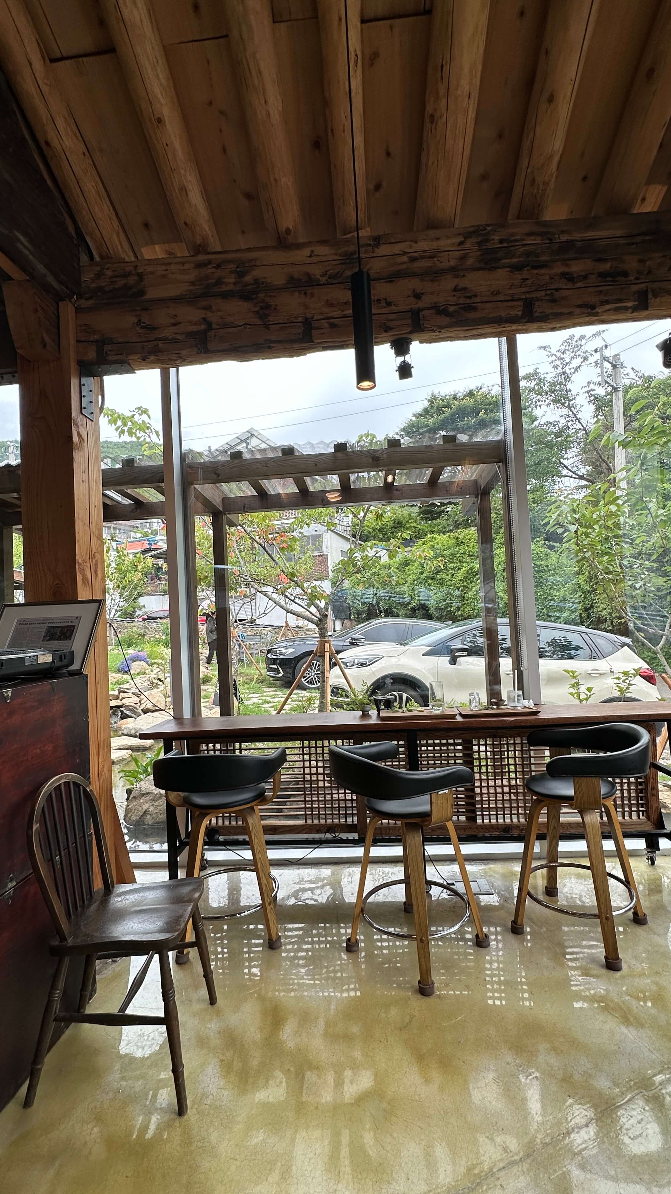 돌샘길