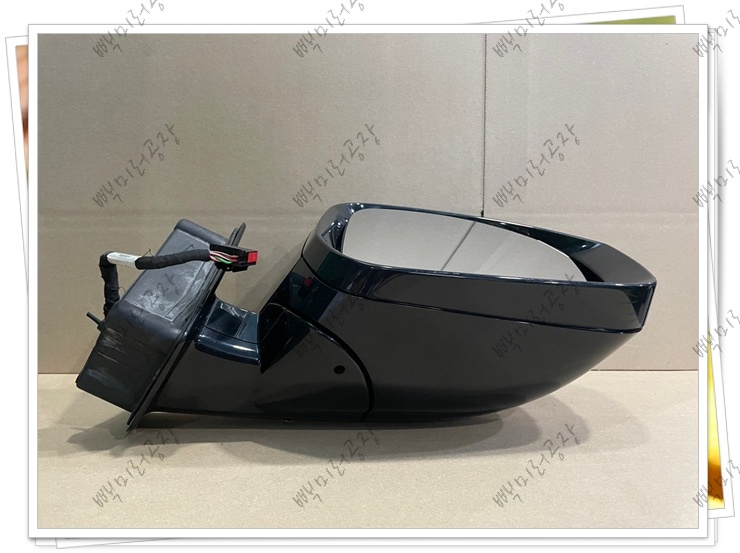 랜드로버 디스커버리 4 중고 사이드미러 하단부