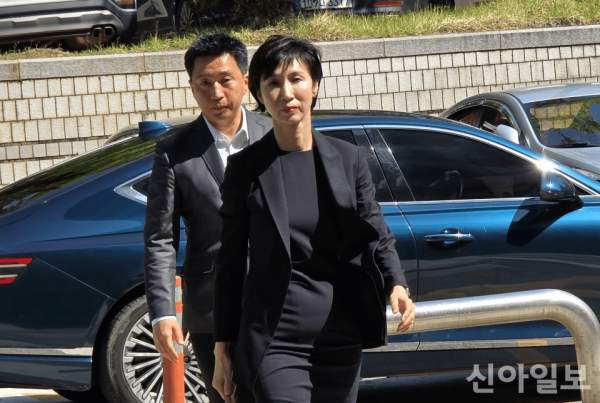최태원 노소영 재산분할 파기환송심 조정기일 분석: SK 주가 급등과 '300억 비자금' 배제가 가져올 파장은?
