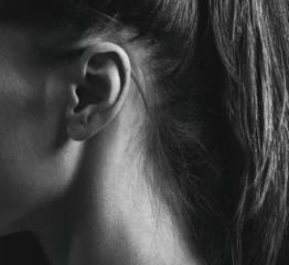 귀에서 삐소리가 나는 이유 이명 원인 대처법