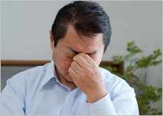 기력이 떨어져 힘들어 하는 사람들