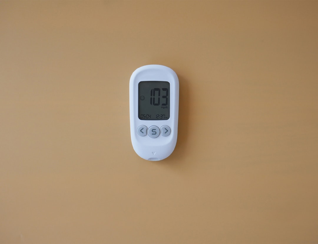 Blood glucose monitor