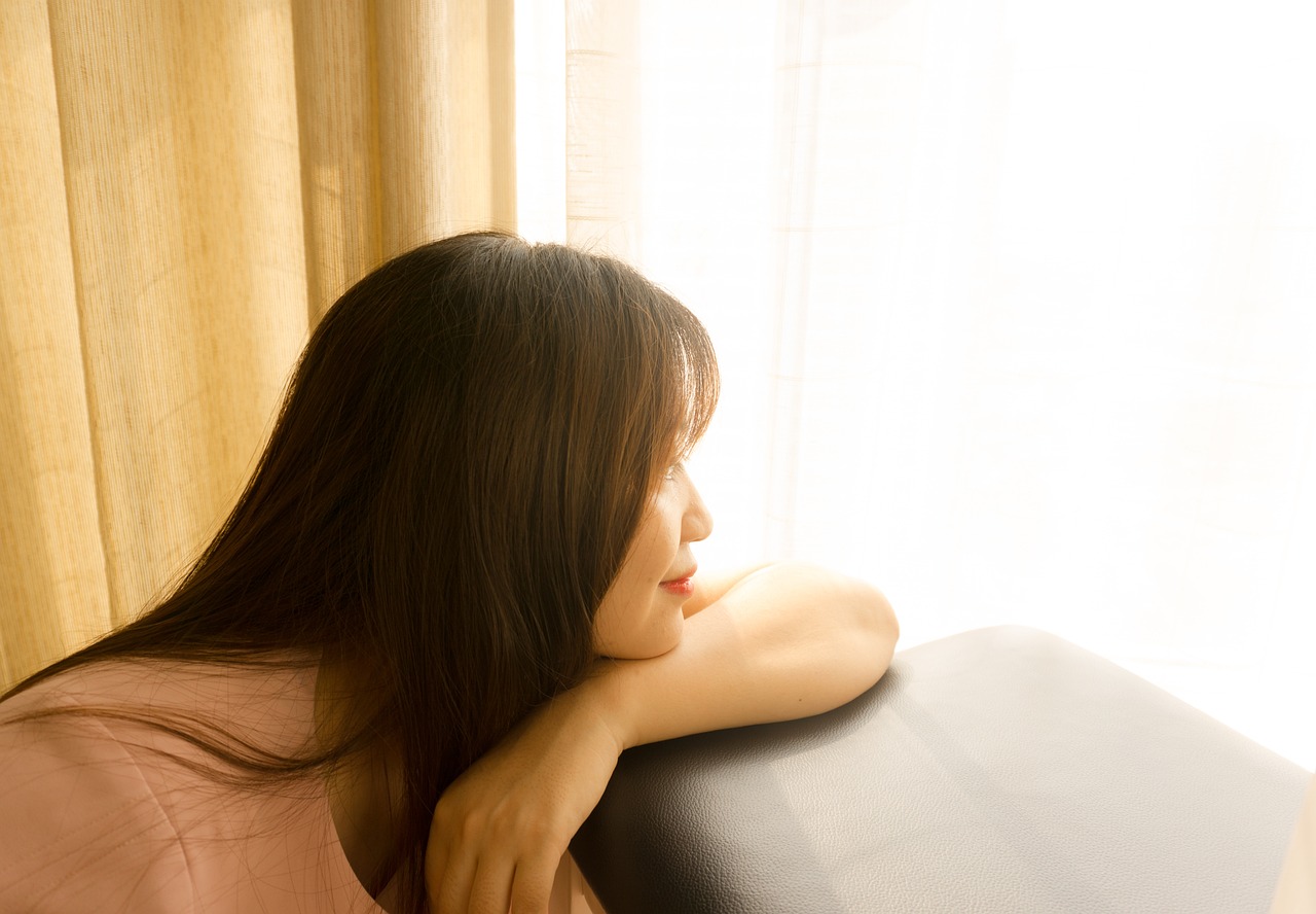 조용한 창가 풍경 관련 사진