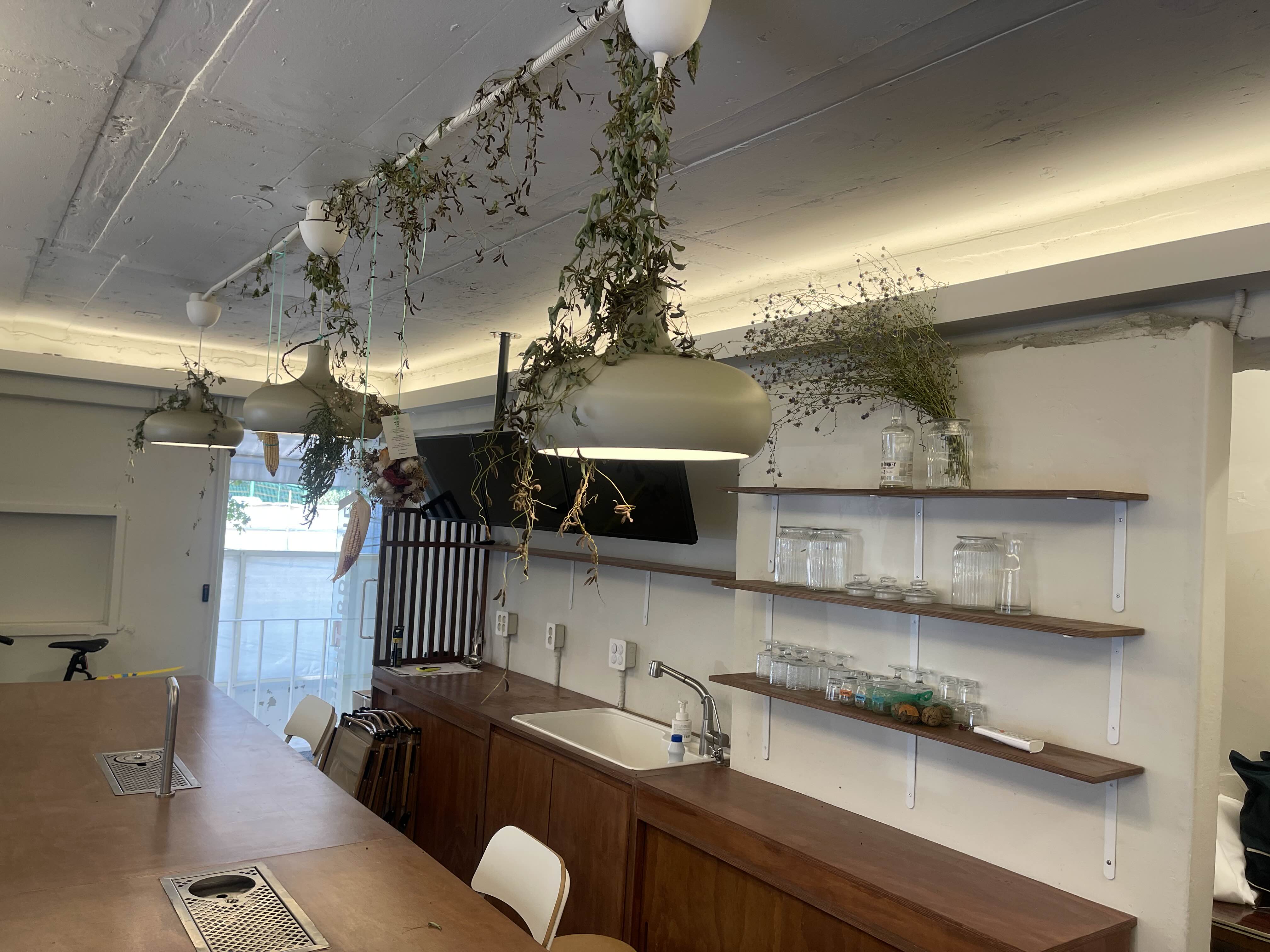 1유로 프로젝트의 1층 공간