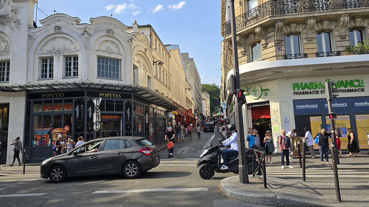 몽마르뜨 언덕 가는 길