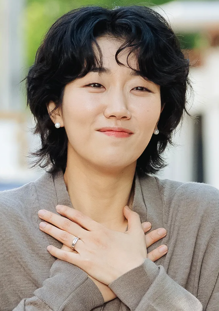 경도를 기다리며 출연진, 원작, 줄거리, 촬영 대학교, 재방송, OTT