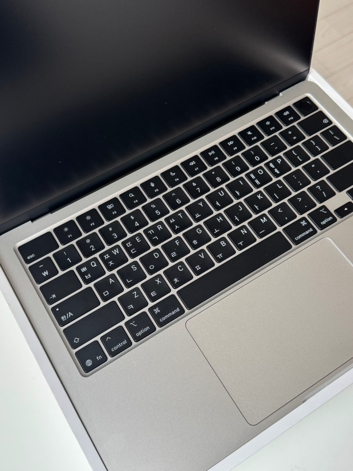 애플 맥푹에어13 M4 키보드 사진 리뷰