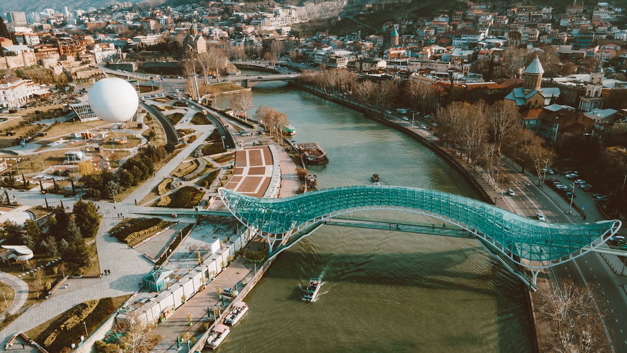 월세 30만 원 이하! 해외에서 살아보기 좋은 도시들
