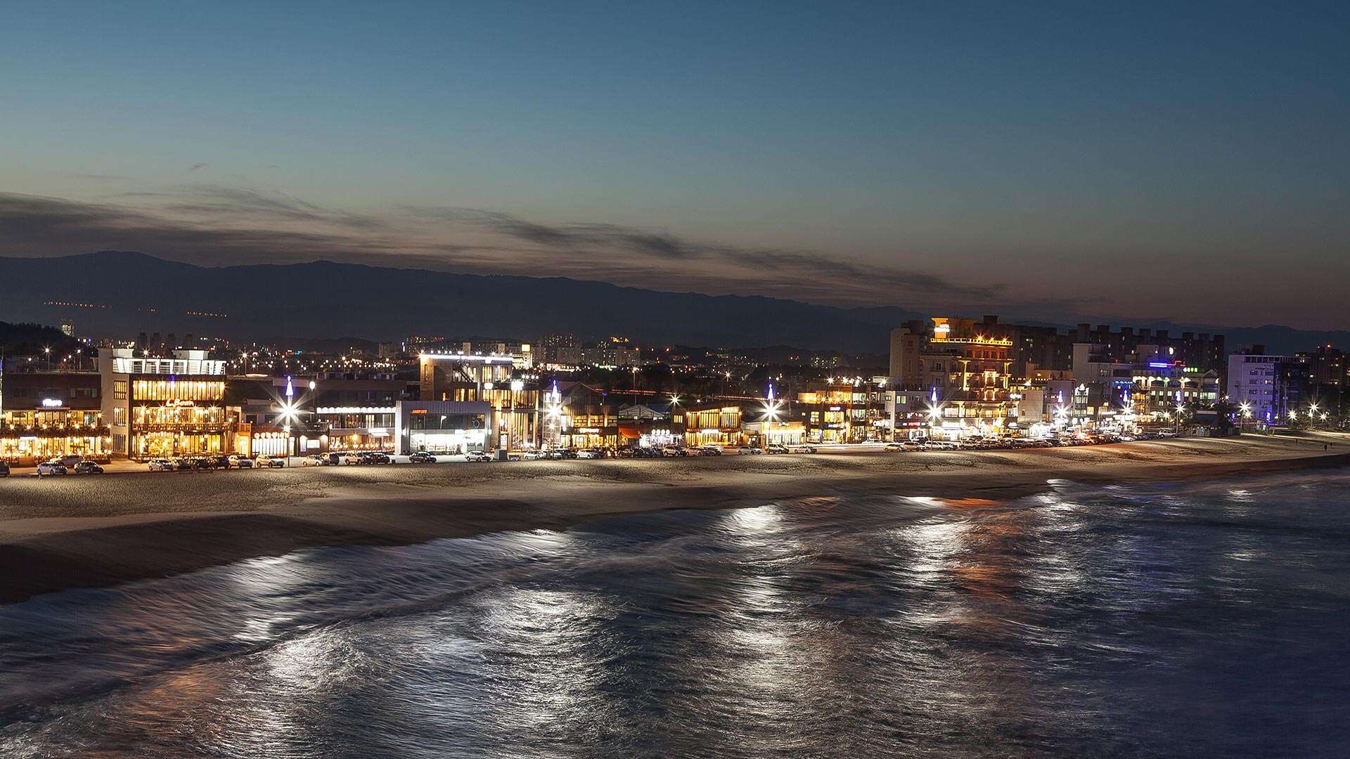 강릉 안목해변 카페거리 야경