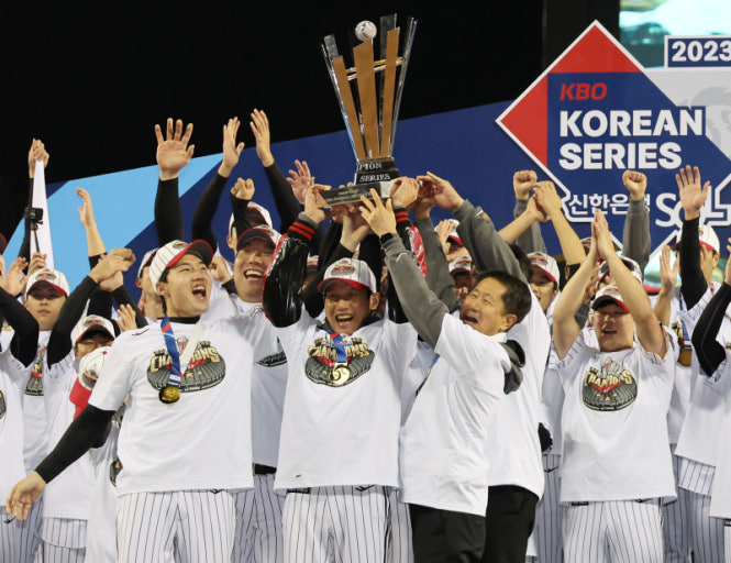 LG 트윈스 2023년 정규리그 우승 기념 사진