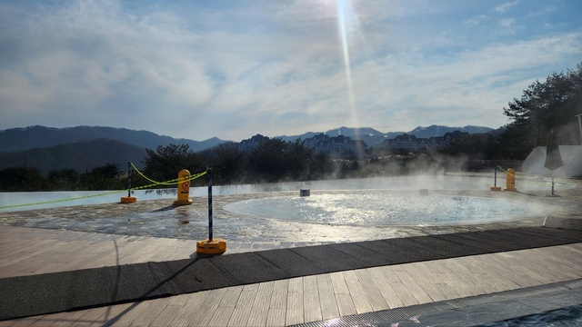 인피니티풀 온수풀