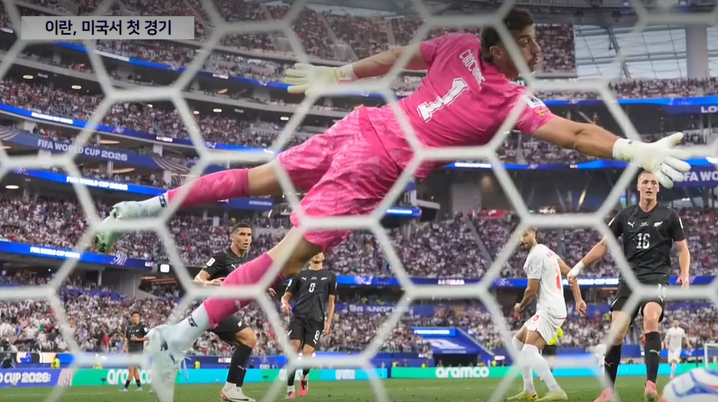 FIFA 회장에게 직접 따진 이란 감독! 2026 월드컵&amp;#44; 이란만 받은 &amp;#39;출퇴근 비자&amp;#39; 차별 논란 전말 [뉴질랜드전 극적 동점] 관련사진